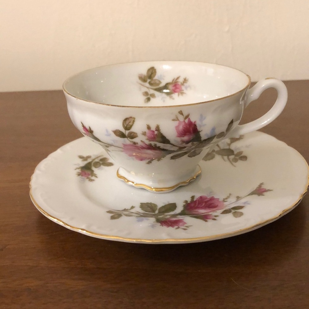Royal Rose Fine China Japan Tea Cup with Saucer